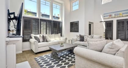 Massive Ocean View Rooftop - 4 Min Walk to Beach