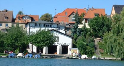 Small vacation home near Berlin for 4 pers. (3 E. or 2E+2K. up to 12J.)