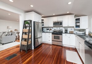 Fridge, microwave, oven, stovetop - Spacious & Gracious 3 Bedrooms, 2 Full Baths Ranch Living in central location!!! (Andover)