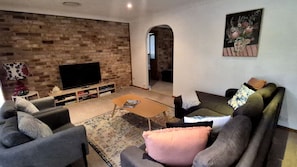 TV, videospill, DVD-spiller og stereoanlegg