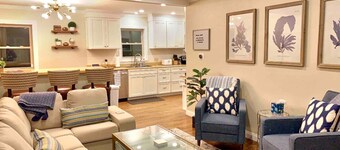 ⭐️ Charmerende⭐️Cozy⭐️Open Plan⭐️Quick Walk to Notre Dame!