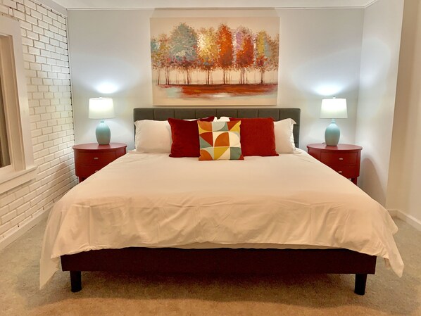 5 bedrooms, iron/ironing board, free WiFi, bed sheets