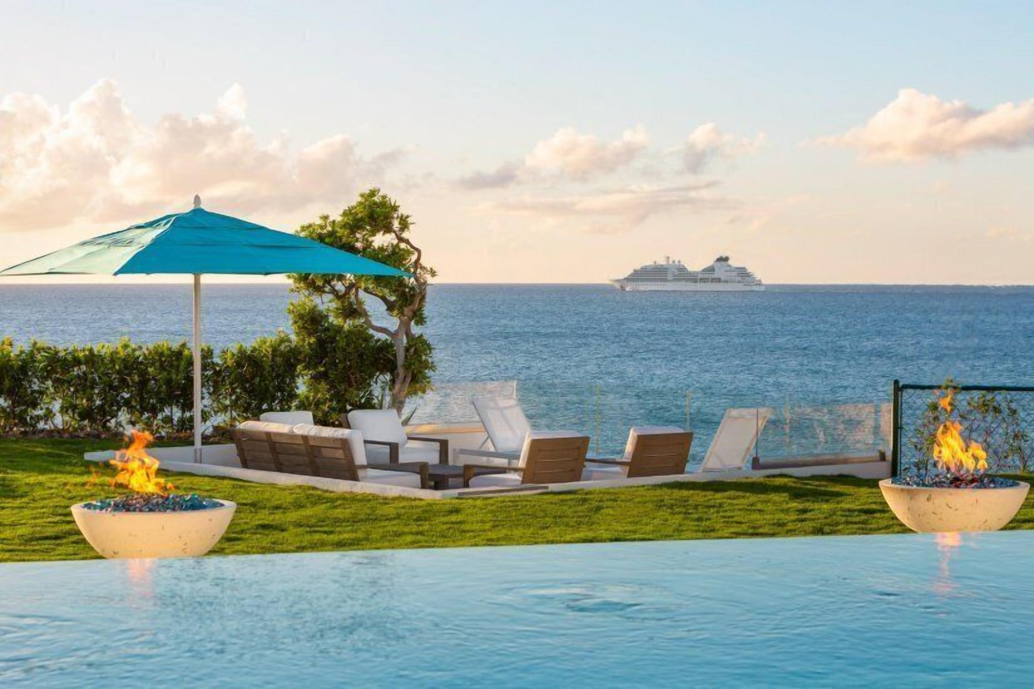 สระว่ายน้ำ