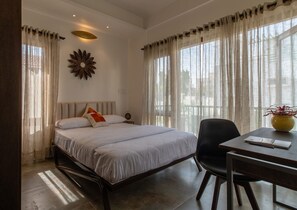 3 bedrooms, iron/ironing board, WiFi, bed sheets - The Jazminn - Metal apartment (Bangalore)