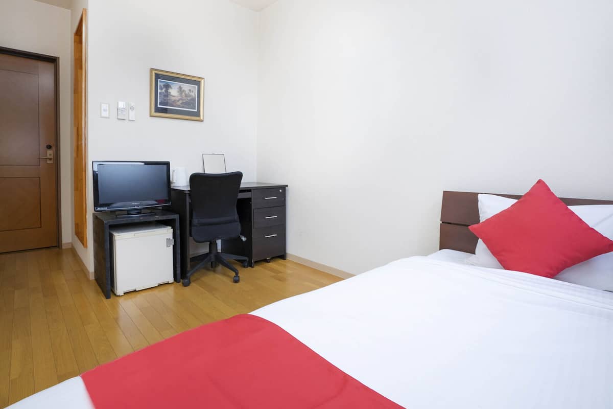 Single Room, Smoking | Free WiFi, bed sheets