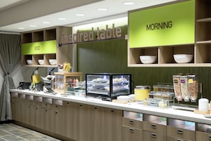 Desayuno para llevar incluido todos los días 