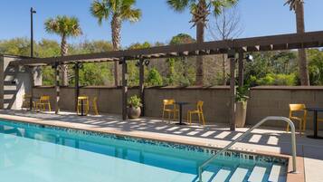 Piscina a l'aire lliure