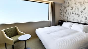 In-room safe, desk, blackout curtains, iron/ironing board