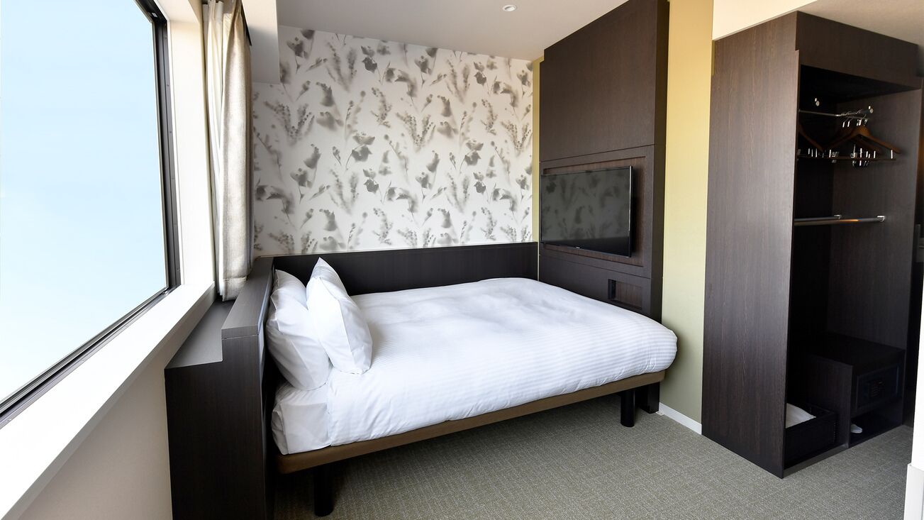 In-room safe, desk, blackout drapes, iron/ironing board