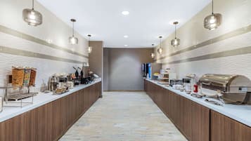 Tägliches inbegriffenes Frühstücksbuffet