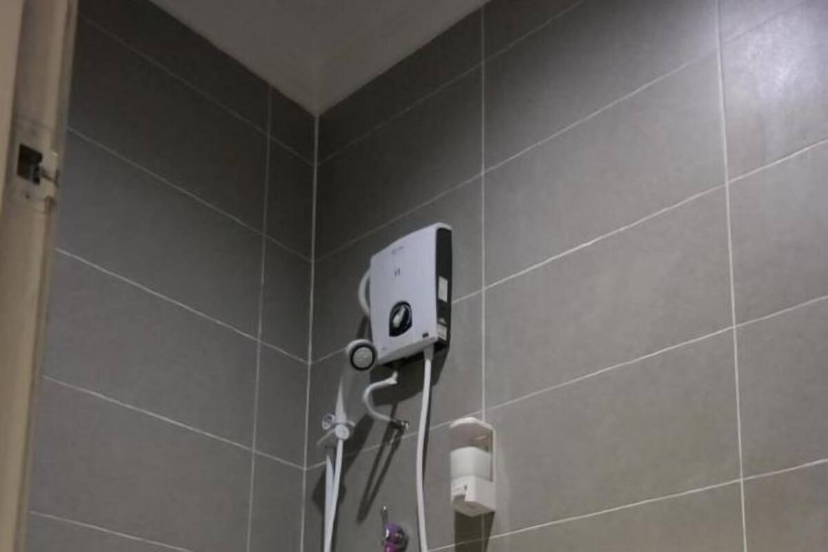 Bathroom | Shower, towels