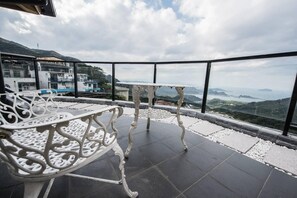 Balcony - Arabian Nights in Jiufen (New Taipei City)
