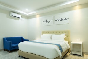 Executive Single Room | Premium bedding, memory foam beds, desk, laptop workspace - Hampton Suites (Davao)