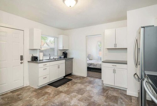 Contemporary Condo Steps to Downtown Spokane