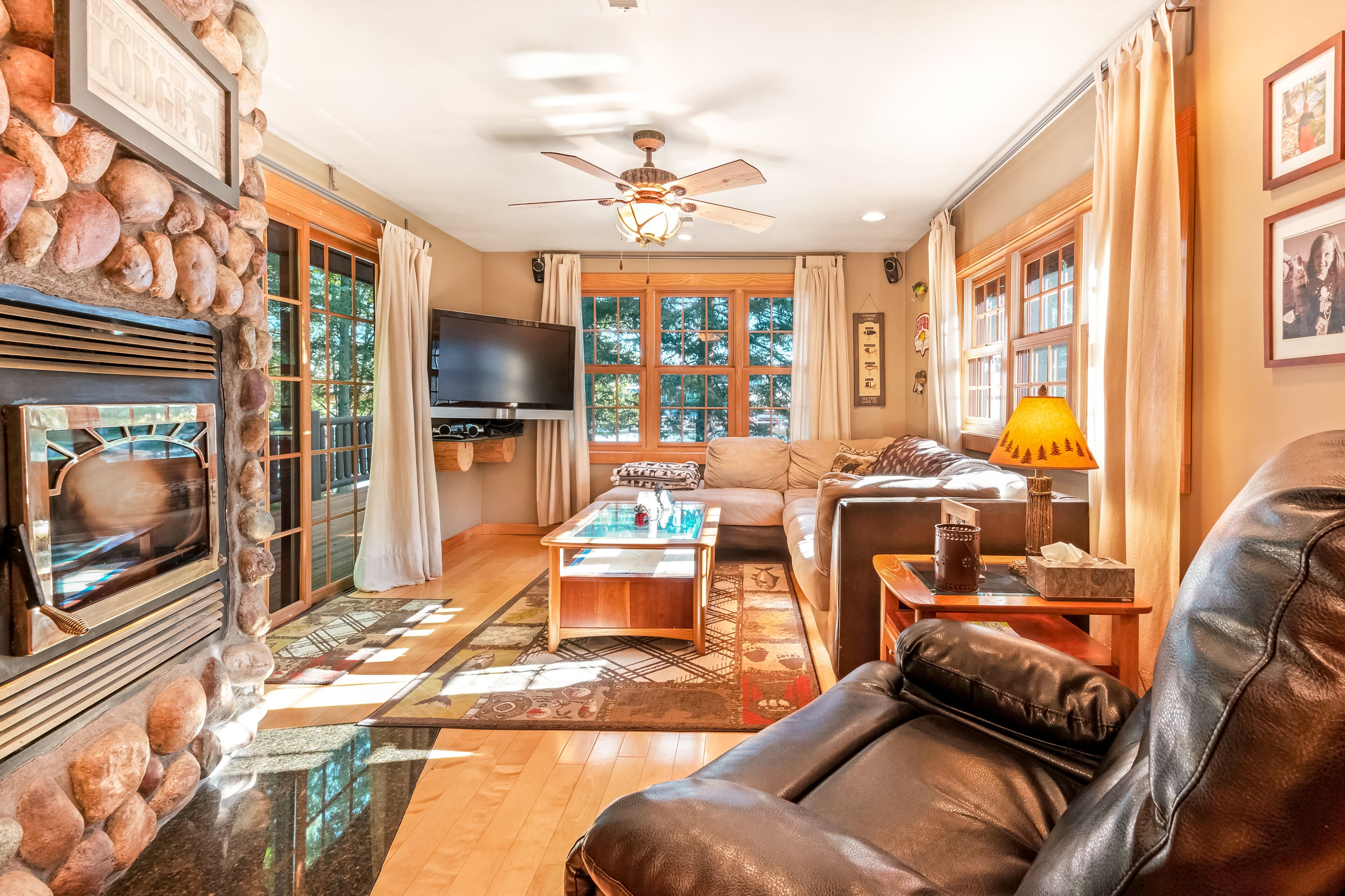 Dog-friendly waterfront cabin w/ wood-burning fireplace, boat dock, & firepit