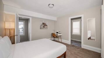 4 chambres, fer et planche à repasser, lit parapluie, Wi-Fi