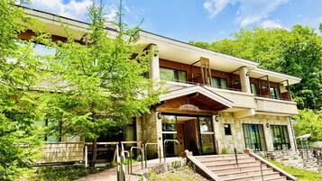 Fachada del alojamiento