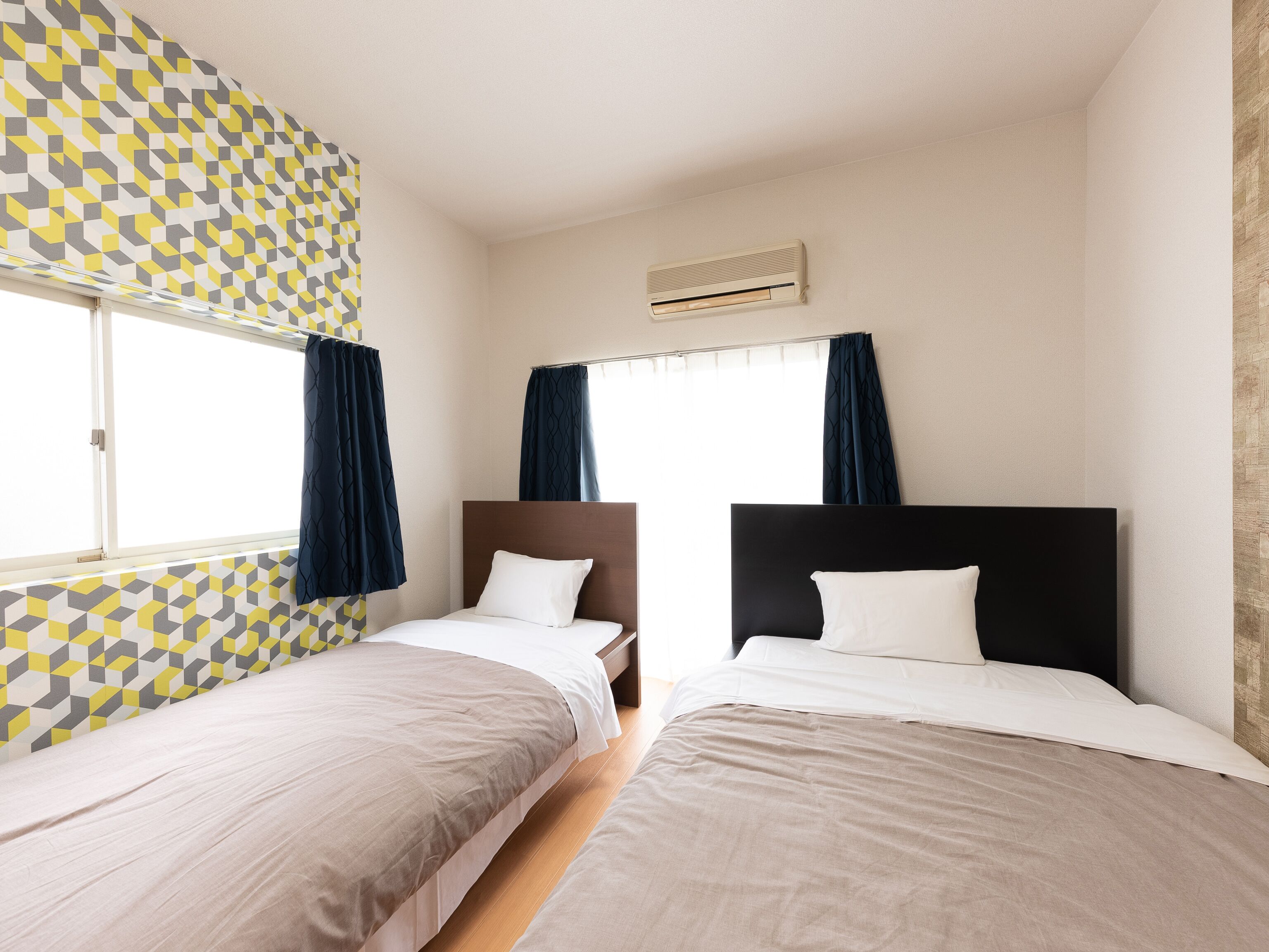 deluxe twin room, smoking | free wifi, bed sheets