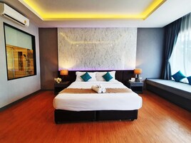 Caja de seguridad en la habitación y escritorio 