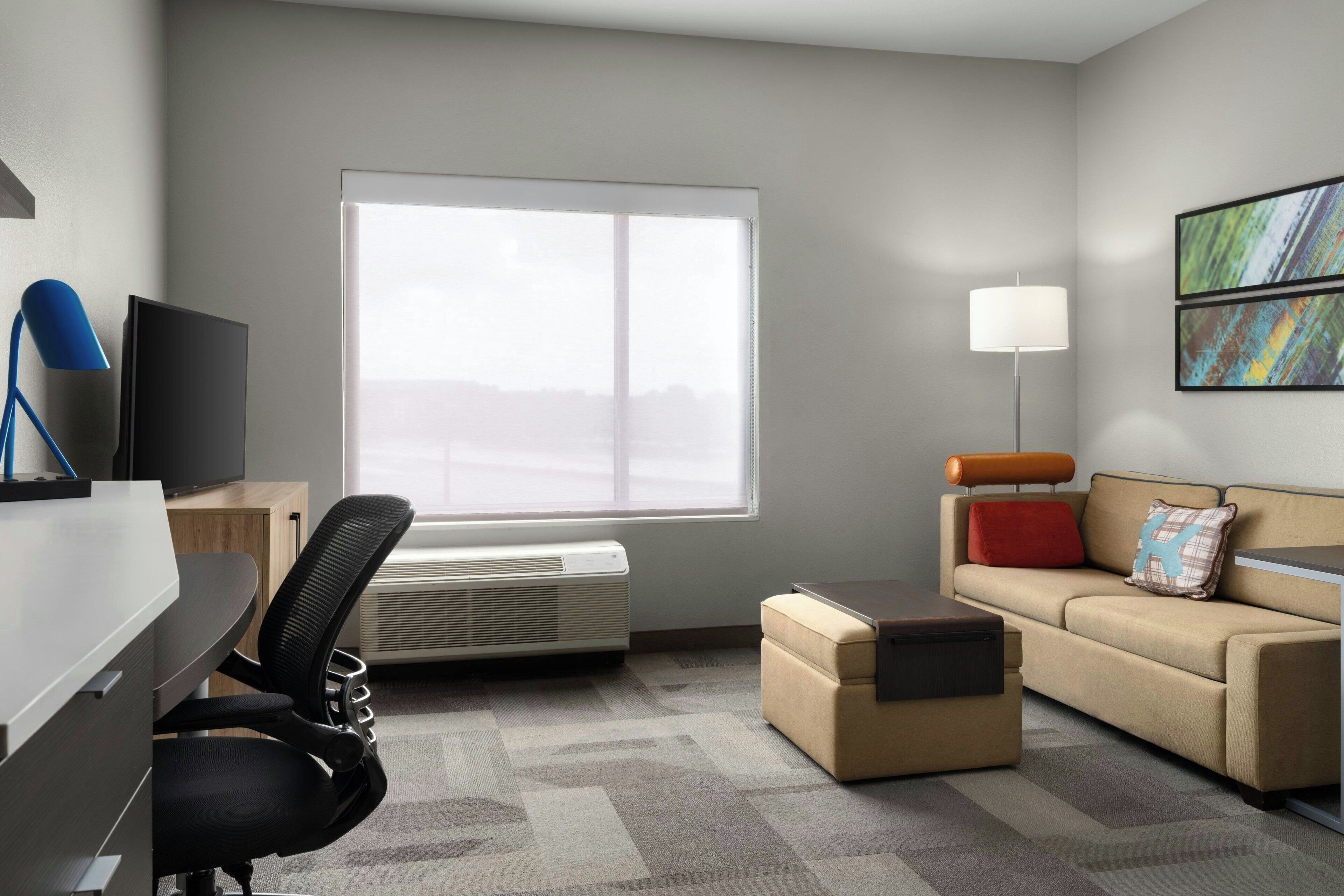suite, 1 bedroom | 1 bedroom, desk, laptop workspace, blackout curtains