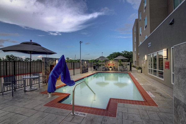 Outdoor pool