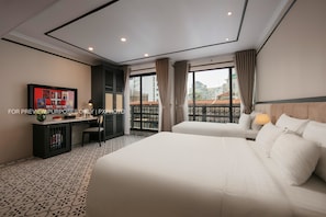 Suite Grand, vistas a la ciudad | Sábanas de algodón egipcio y ropa de cama de alta calidad