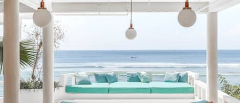 Villa Luxe, 6 chambres, vue océan, en front de mer | Coin séjour