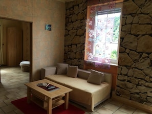 Comfort Apartment (1 OG) | Living room | TV - Paradiesisch Wohnen Loreley (Sankt Goarshausen)