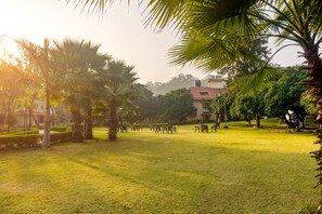 Garden - Nadiya Parao Resort, Corbett (Ramnagar)