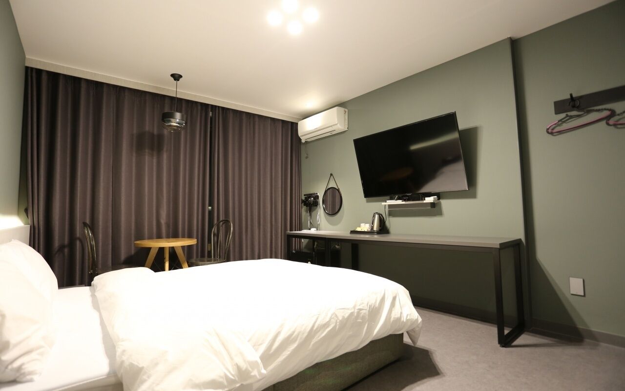 double room, ocean view | free wifi, bed sheets