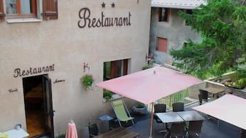 Middag serveras