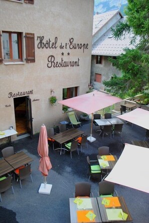 Dinner served - Hôtel de l'Europe et des Bains (Monetier-les-Bains)