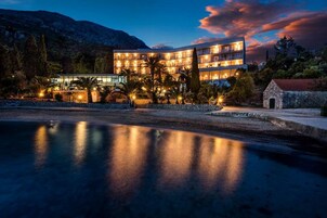 Framhlið gististaðar