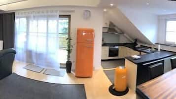 Apartment | Private kitchen | Electric kettle, toaster, highchair, cookware/dishes/utensils