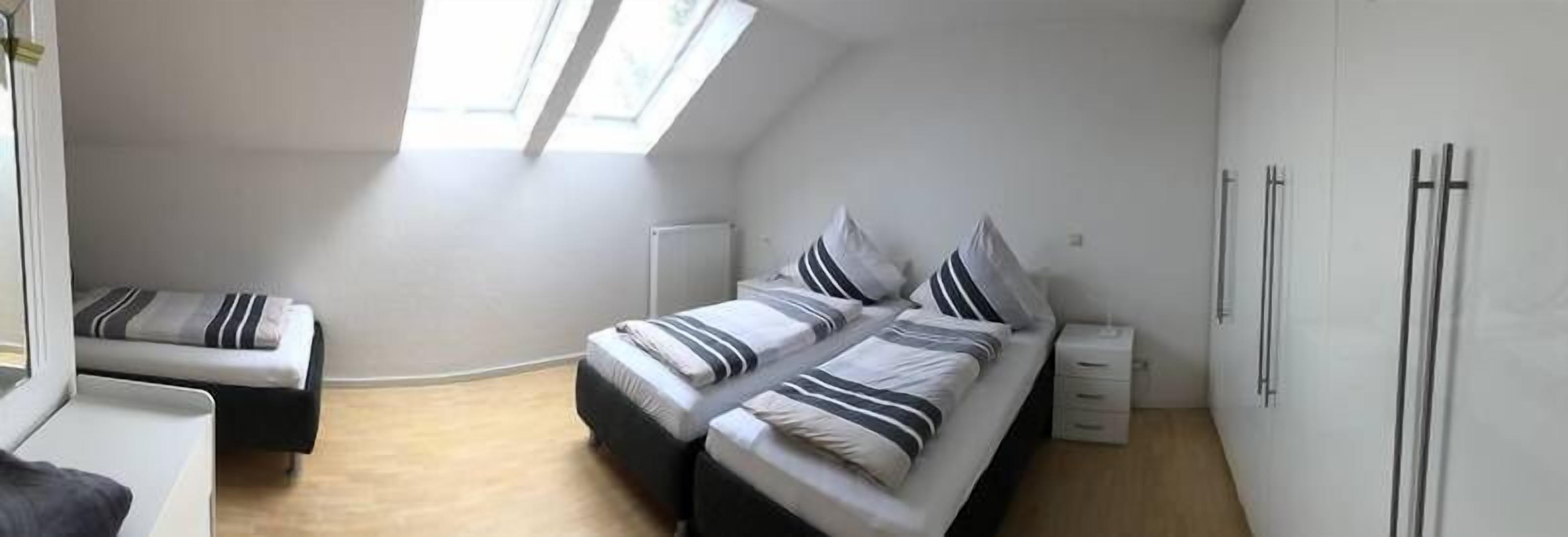 Apartment | 2 bedrooms, iron/ironing board, travel cot, free WiFi