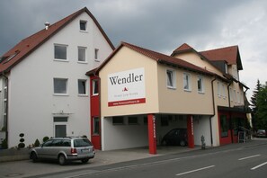 Exterior - Wendlers Ferienwohnungen 7 (Schwaig bei Nuernberg)