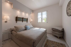 3 soverom, strykejern/-brett, wi-fi og sengetøy