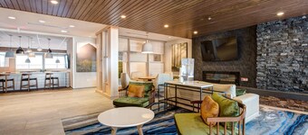 明尼亞波利斯北部萬楓套房飯店