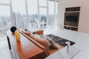 Apartment, 3 Bedrooms, Bathtub | Television - MZ Suite at The Face Platinum Suites (Kuala Lumpur)