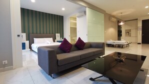 LED TV - MZ Suite at The Face Platinum Suites (Kuala Lumpur)
