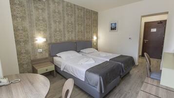 Minibar, desk, iron/ironing board, free WiFi