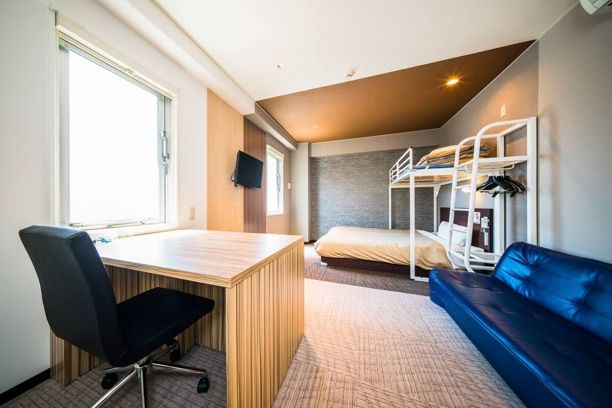 super room, non smoking | blackout curtains, iron/ironing board, free wifi, bed sheets