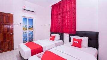 Free WiFi, bed sheets