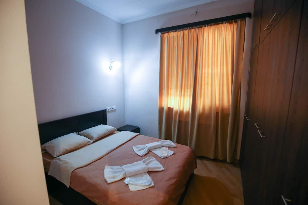 Standard Twin Room | Free WiFi