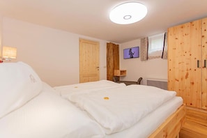 Chalet, 3 Bedrooms, Balcony | 3 bedrooms, free WiFi, bed sheets - Chalet Glemmtal - Haus Dorfblick (Viehhofen)