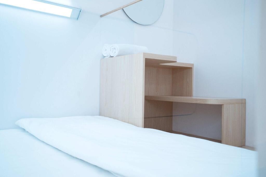 Skrivbord, ljudisolering, gratis wi-fi och sängkläder