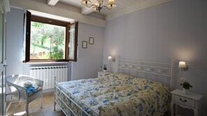 Apartment, 1 Bedroom (La Lavanda) | Iron/ironing board, cots/infant beds, free WiFi, bed sheets - Agriturismo Pascucci (Tolentino)