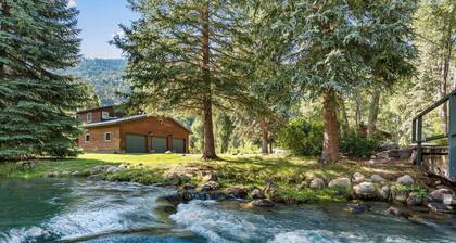Private Pond, Starlink, Creekside, Firepit, Pets!