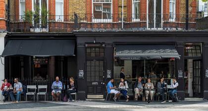 Courtfield Road II by Onefinestay