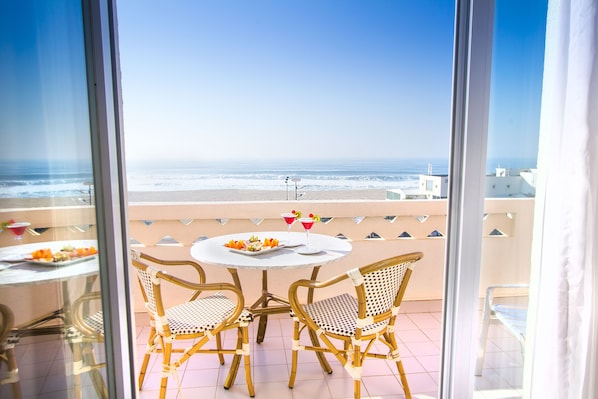 Deluxe Edition Twin/Double Sea View | Balcony - THE ONE Grand Hotel da Póvoa 4 (Povoa De Varzim)